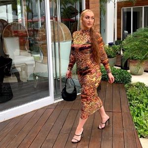 Animal print sheer summer vacation maxi dress size: Small